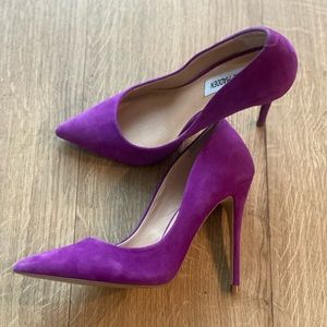 Steve Madden suede pointy toe pumps
